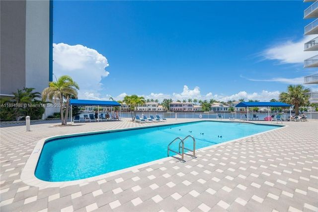 1500 S Ocean Dr 17E, Hollywood, FL 33019