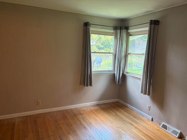 1104 Maxwell Avenue, Monticello, IN 47960