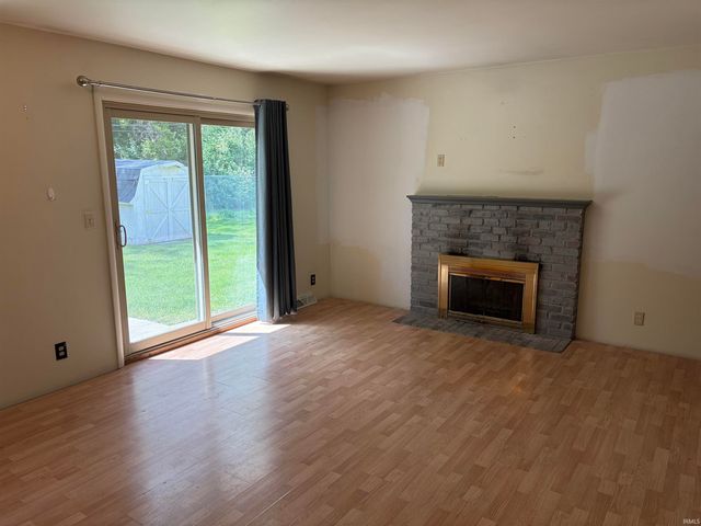 1104 Maxwell Avenue, Monticello, IN 47960