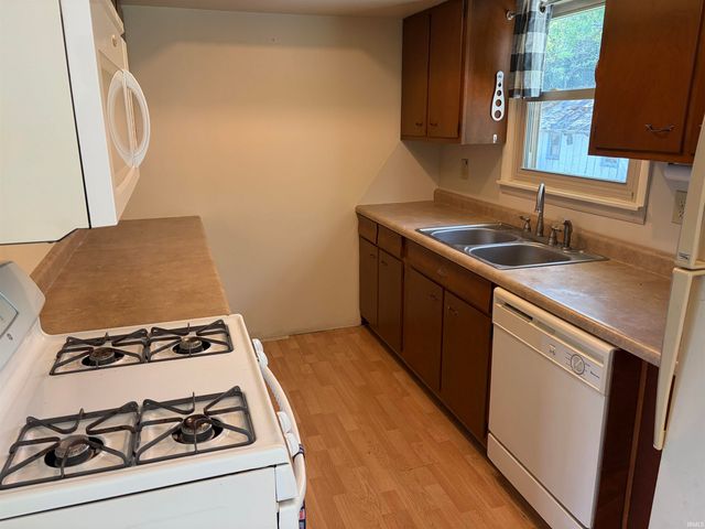 1104 Maxwell Avenue, Monticello, IN 47960