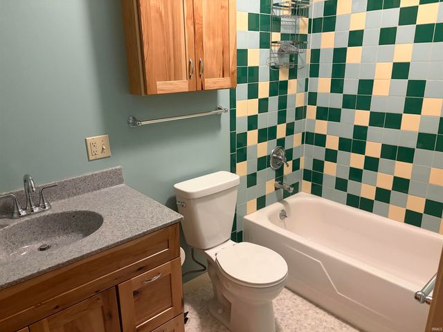 1104 Maxwell Avenue, Monticello, IN 47960