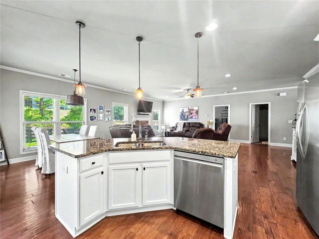 81 White Magnolia Way, Dallas, GA 30132