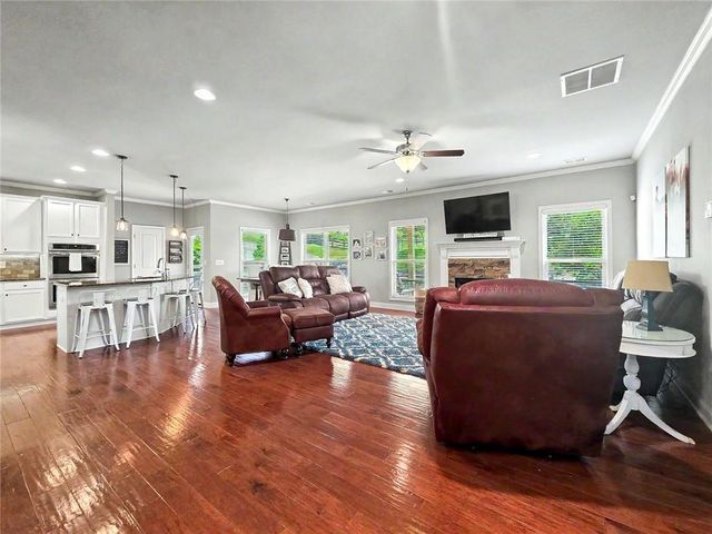 81 White Magnolia Way, Dallas, GA 30132