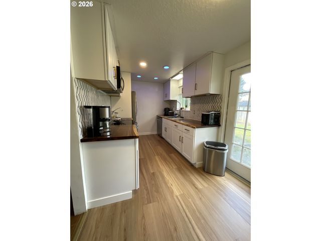 19305 Sw YORK St, Beaverton, OR 97003