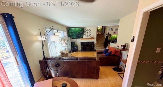 2740 Alveston Drive, Bloomfield Hills, MI 48304