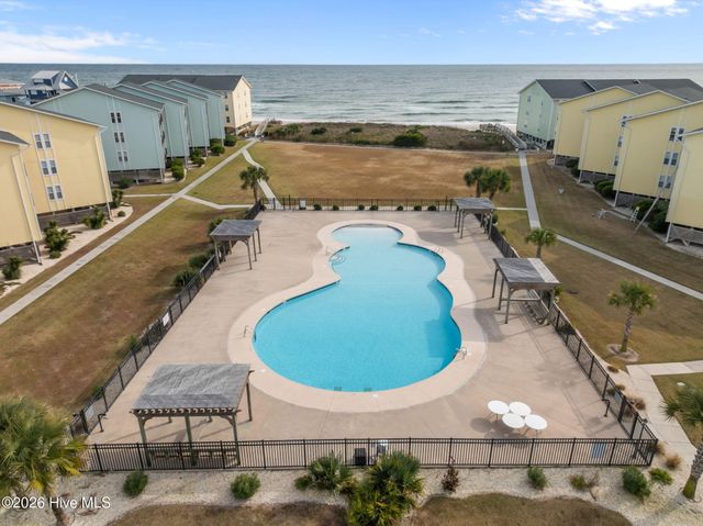 918 N New River Drive 314, Surf City, NC 28445