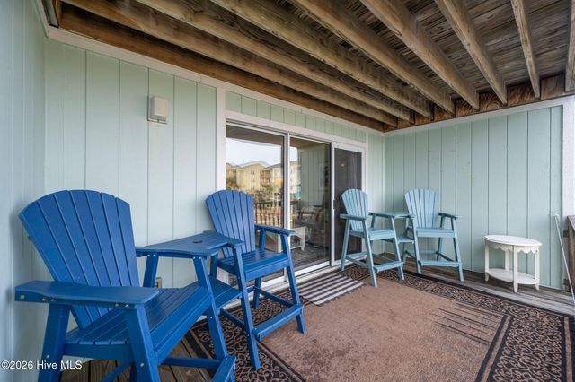 918 N New River Drive 314, Surf City, NC 28445