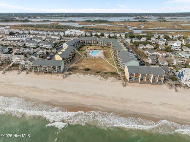 918 N New River Drive 314, Surf City, NC 28445