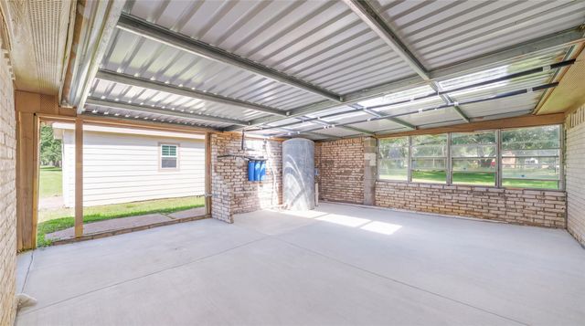 3304 Bruce Hall Road, Santa Fe, TX 77510