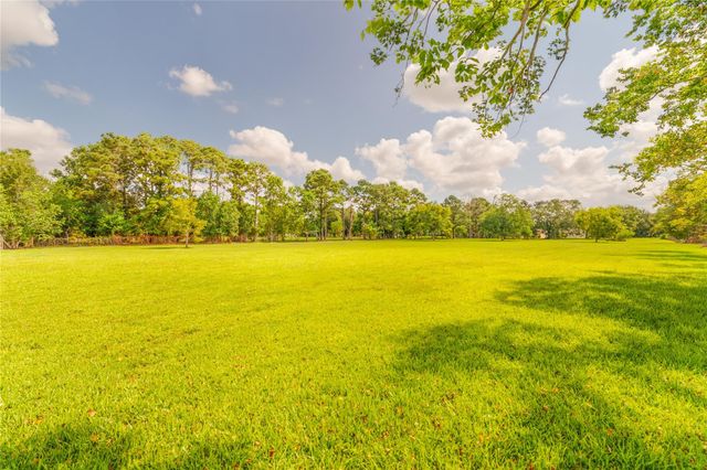 3304 Bruce Hall Road, Santa Fe, TX 77510