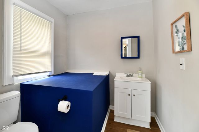 142 S 5th Avenue, Beech Grove, IN 46107