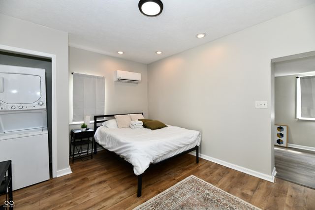 142 S 5th Avenue, Beech Grove, IN 46107