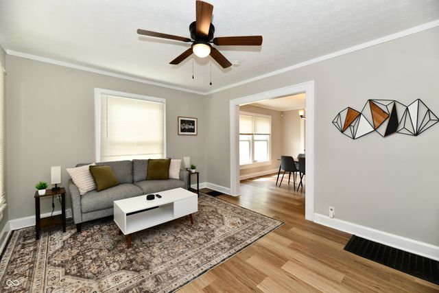 142 S 5th Avenue, Beech Grove, IN 46107