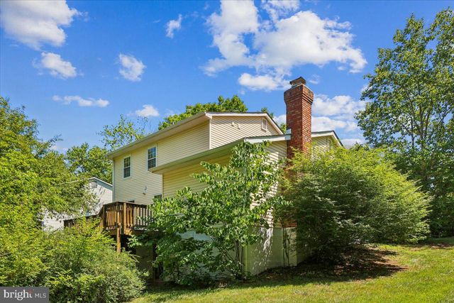 8746 COUNTRY LN, Manassas, VA 20110