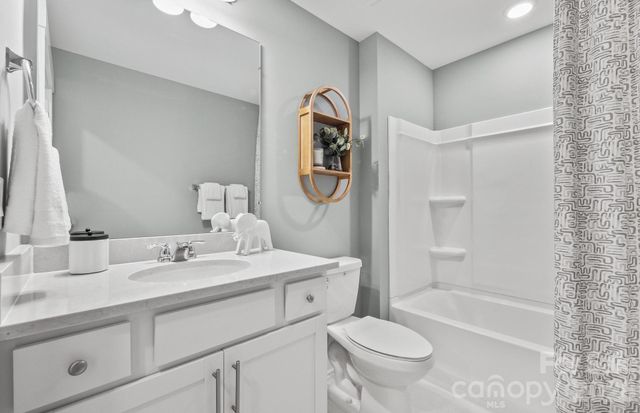 560 Cottage Garden Lane, Belmont, NC 28012