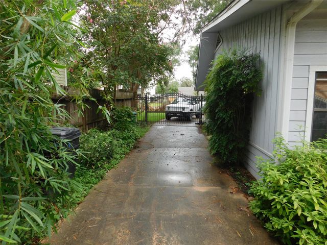 725 W 42nd Street, Houston, TX 77018