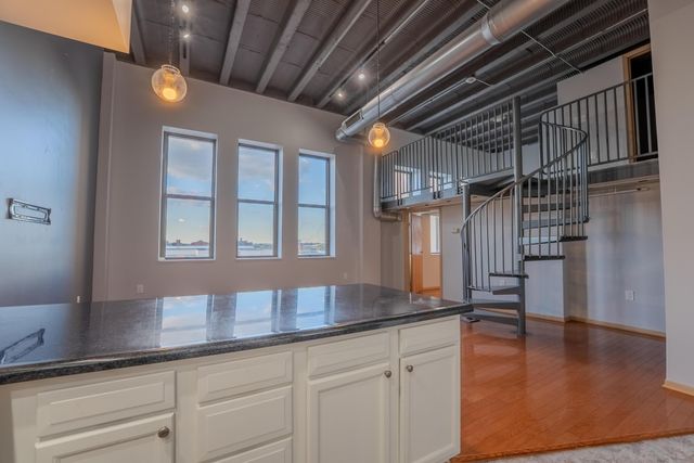 110 N 3rd Street, 606, Columbus, OH 43215