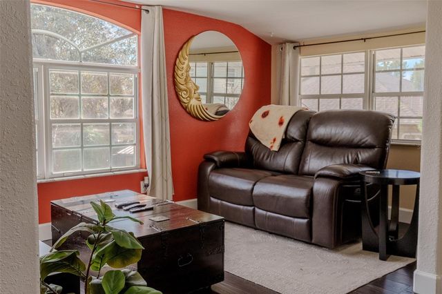 203 W CREST AVENUE, Tampa, FL 33603