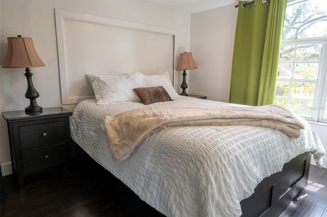 203 W CREST AVENUE, Tampa, FL 33603