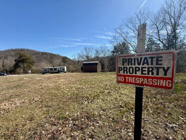 588 Club Springs Rd, Buffalo Valley, TN 38548