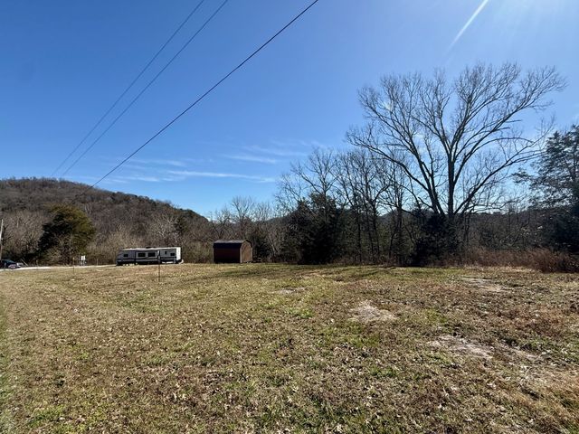 588 Club Springs Rd, Buffalo Valley, TN 38548