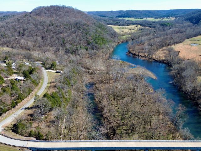 588 Club Springs Rd, Buffalo Valley, TN 38548
