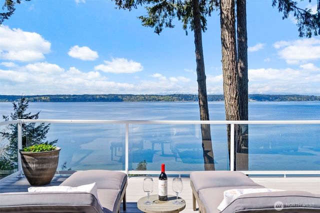 3810 Forest Beach Drive NW, Gig Harbor, WA 98335
