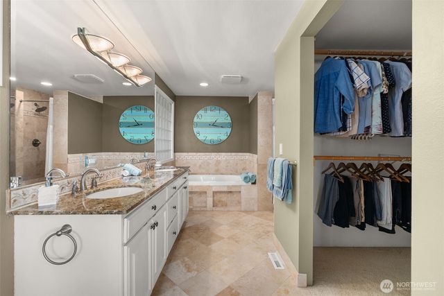 3810 Forest Beach Drive NW, Gig Harbor, WA 98335