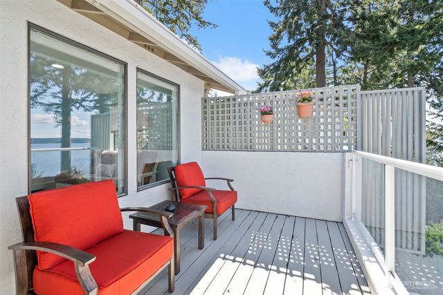 3810 Forest Beach Drive NW, Gig Harbor, WA 98335