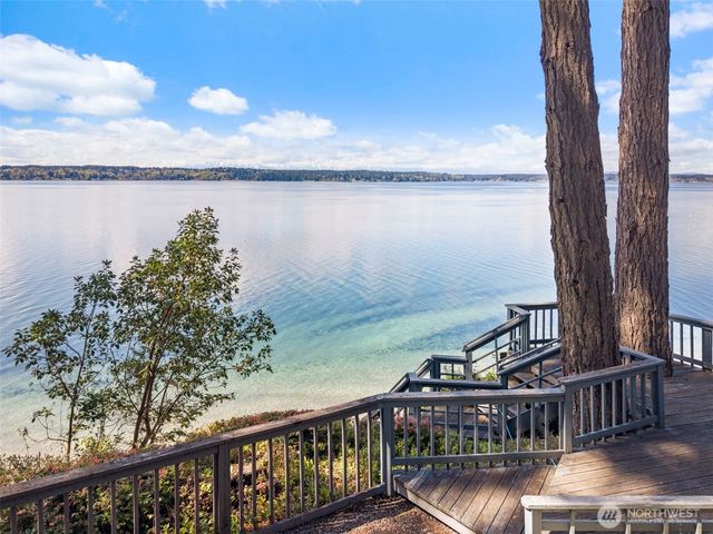 3810 Forest Beach Drive NW, Gig Harbor, WA 98335
