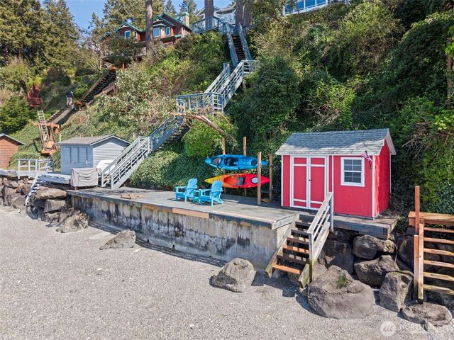 3810 Forest Beach Drive NW, Gig Harbor, WA 98335