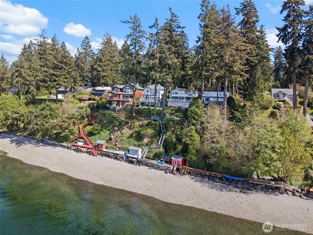3810 Forest Beach Drive NW, Gig Harbor, WA 98335
