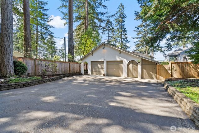 3810 Forest Beach Drive NW, Gig Harbor, WA 98335