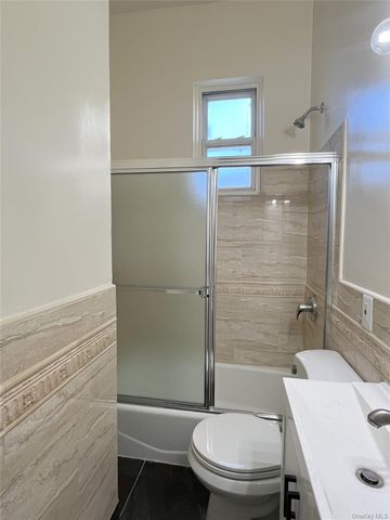 6040 55th Drive, Maspeth, NY 11378