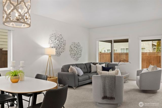 1421 32nd Street NE, Auburn, WA 98002