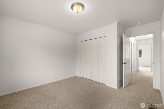 1421 32nd Street NE, Auburn, WA 98002