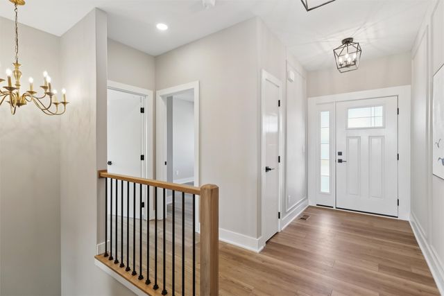 16628 Deerview Drive, Urbandale, IA 50323