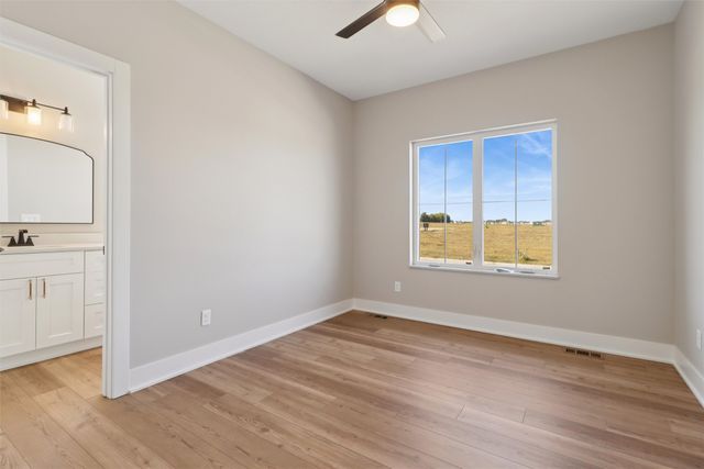 16628 Deerview Drive, Urbandale, IA 50323