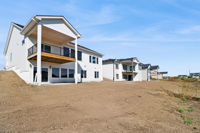 16628 Deerview Drive, Urbandale, IA 50323