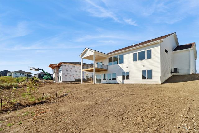 16628 Deerview Drive, Urbandale, IA 50323