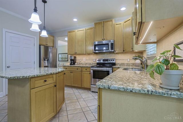 8313 Ironside Court, West Chester, OH 45069