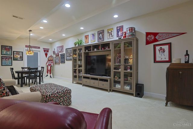 8313 Ironside Court, West Chester, OH 45069
