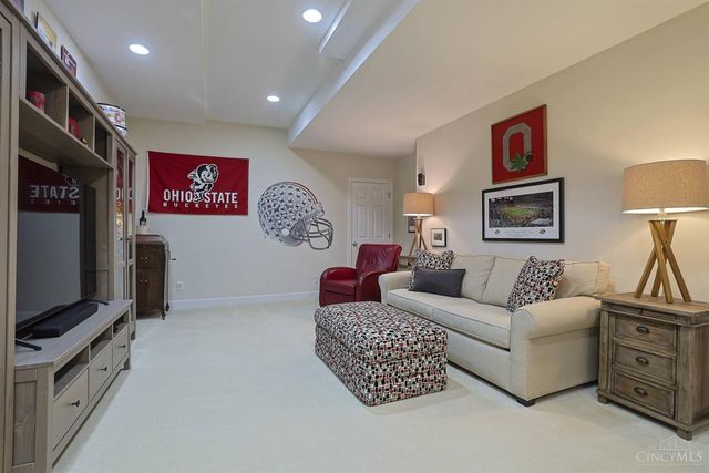 8313 Ironside Court, West Chester, OH 45069