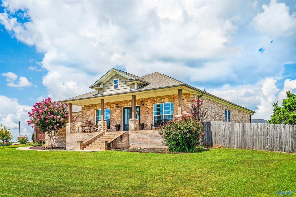 21236 Barley Terrace Drive, Elkmont, AL 35620