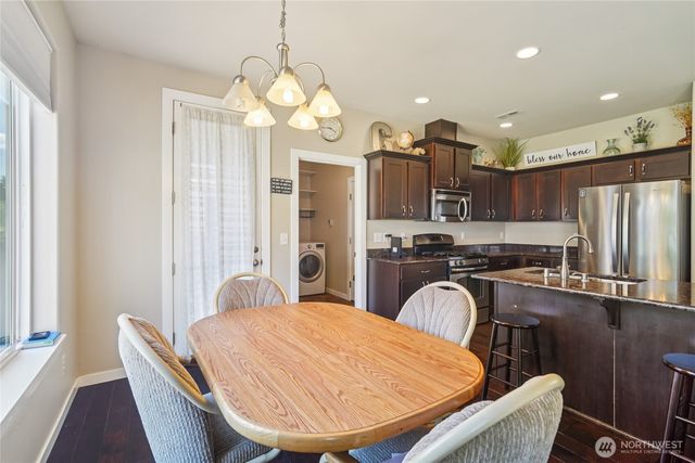 19202 Village Court E, Bonney Lake, WA 98391