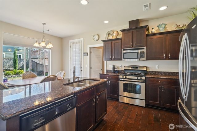 19202 Village Court E, Bonney Lake, WA 98391