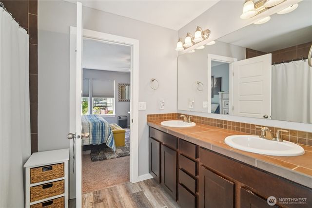 19202 Village Court E, Bonney Lake, WA 98391