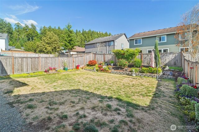 19202 Village Court E, Bonney Lake, WA 98391