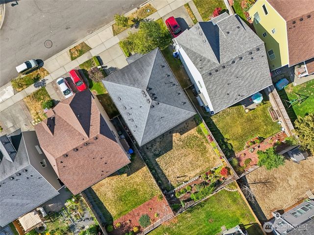 19202 Village Court E, Bonney Lake, WA 98391