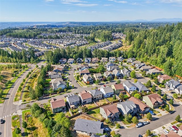 19202 Village Court E, Bonney Lake, WA 98391